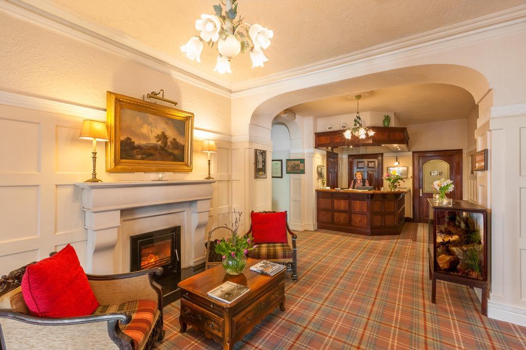 ווטרוויל Butler Arms Hotel מראה חיצוני תמונה