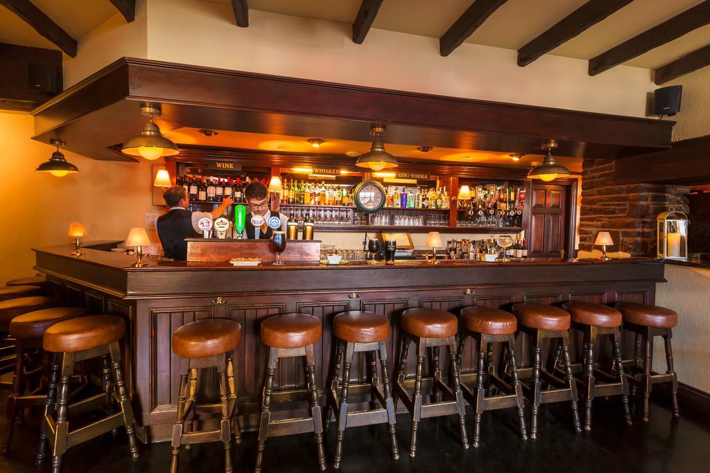 ווטרוויל Butler Arms Hotel מראה חיצוני תמונה
